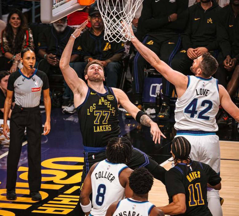 关于东契奇关键节点比分优势明显,湖人带队取胜!的信息 关于东契奇关键节点比分优势明显,湖人带队取胜!的信息