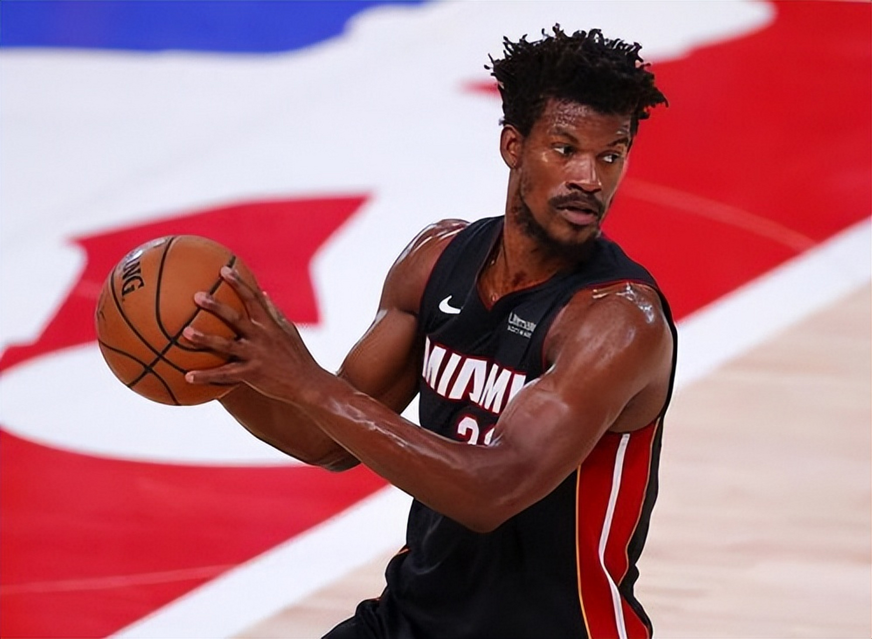 开云-关于巴特勒回归赛场，绝杀首场状态亮眼，公牛观众沸腾！的信息