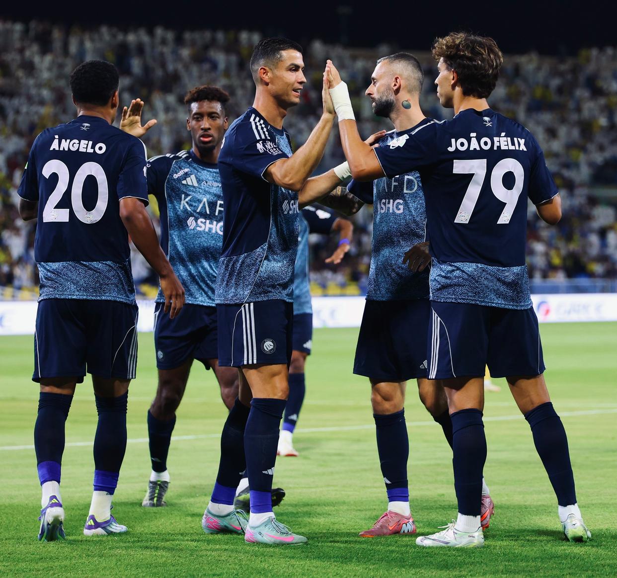 包含C罗赛事官方发布连败新规，法国队争议不断！的词条